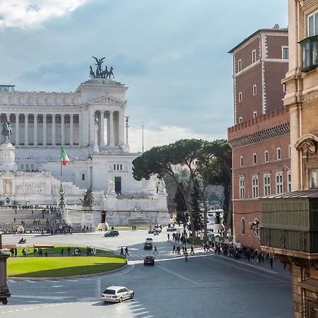 Amazing Suite Piazza Venezia ローマ エクステリア 写真